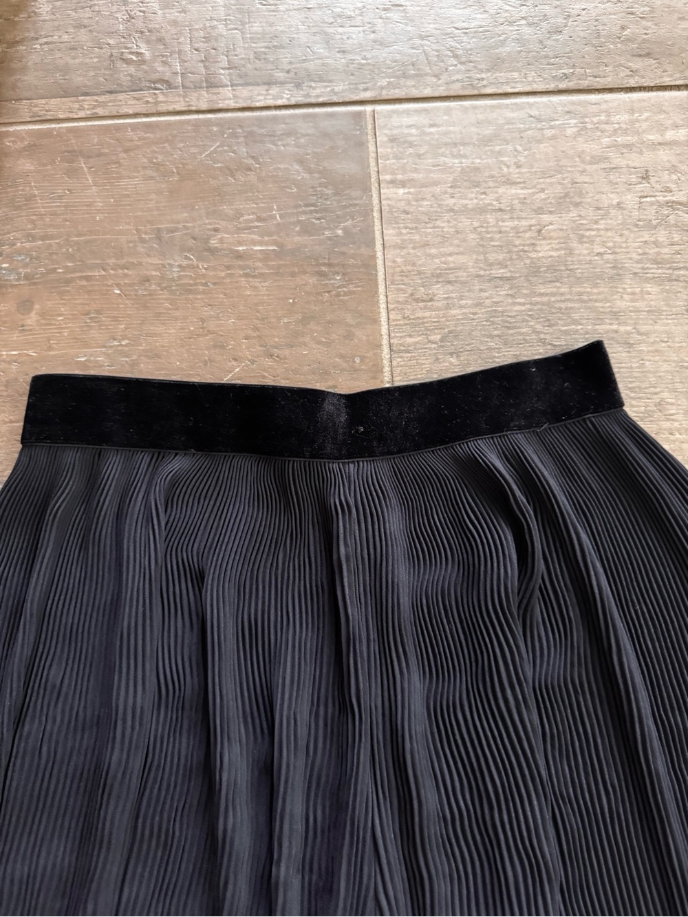 Zara Basic Black Pleated Wide-Leg Culottes, Size M - Picture 2 of 5